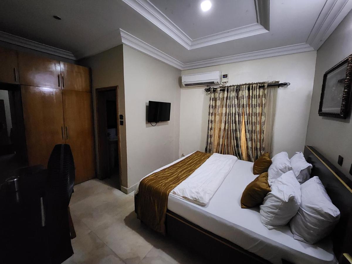 Nue-Crest Hotels & Suites Enugu Exterior photo