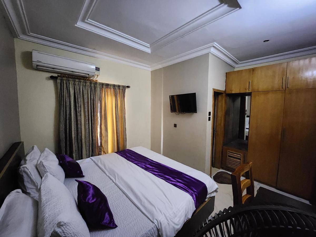 Nue-Crest Hotels & Suites Enugu Exterior photo
